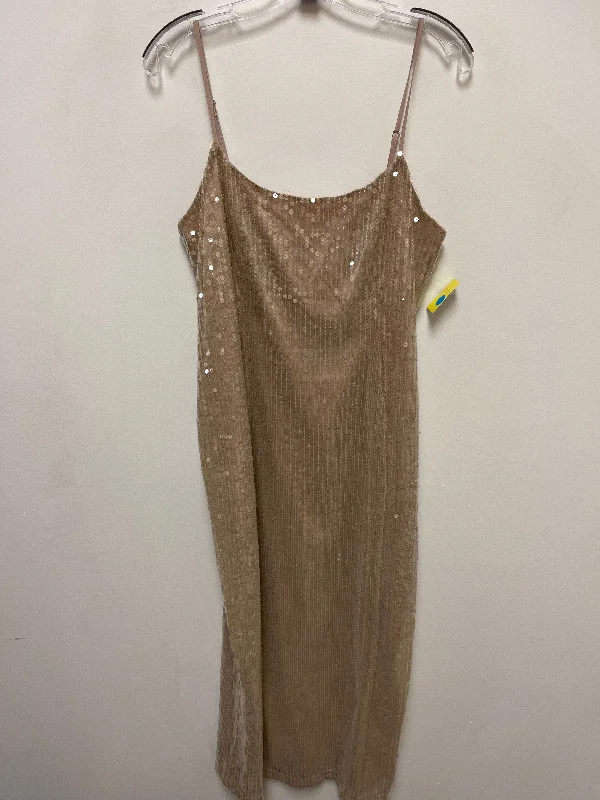 Dress Party Long By Cmc In Tan, Size: Xl